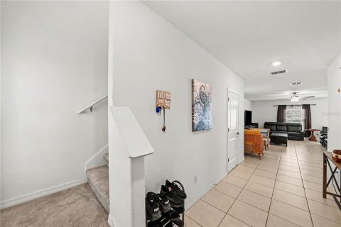 Casa en venta en Zephyrhills, Florida, 5 dormitorios, 205.96 m2 № 2383333 - foto 6