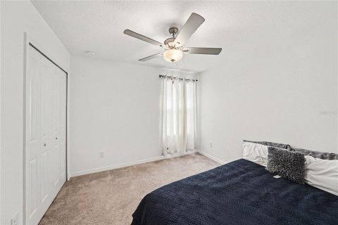 Casa en venta en Zephyrhills, Florida, 5 dormitorios, 205.96 m2 № 2383333 - foto 22