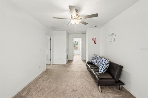 Casa en venta en Zephyrhills, Florida, 5 dormitorios, 205.96 m2 № 2383333 - foto 15