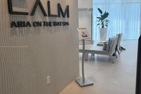 Condo in Miami, Florida, 1 bedroom  № 1857179 - photo 17