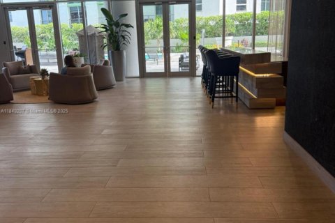 Condo in Miami, Florida, 1 bedroom  № 1857179 - photo 16
