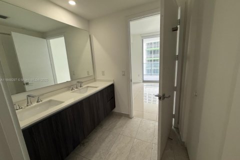 Condo in Miami, Florida, 1 bedroom  № 1857179 - photo 8