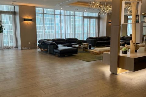 Condo in Miami, Florida, 1 bedroom  № 1857179 - photo 10