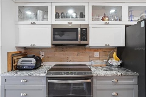 Condominio en venta en Saint Pete Beach, Florida, 1 dormitorio, 59.92 m2 № 2139029 - foto 6