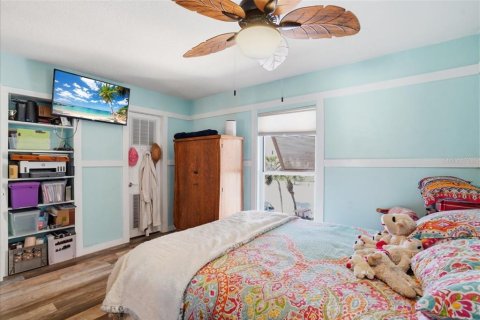 Condominio en venta en Saint Pete Beach, Florida, 1 dormitorio, 59.92 m2 № 2139029 - foto 10