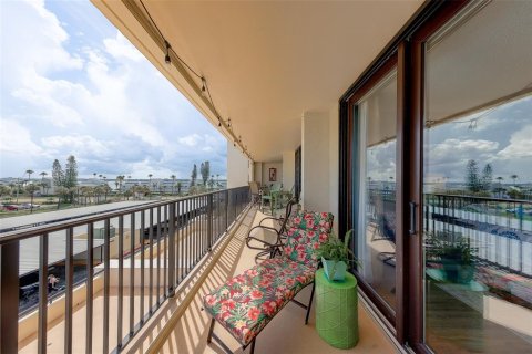 Condo in Clearwater, Florida, 2 bedrooms № 2211434 - photo 26
