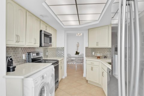 Copropriété à vendre à Boca Raton, Floride: 2 chambres, 134.34 m2 № 2252841 - photo 17