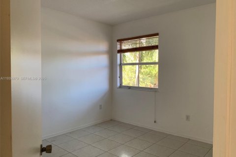 Adosado en alquiler en Miami, Florida, 3 dormitorios, 158.31 m2 № 1989743 - foto 20