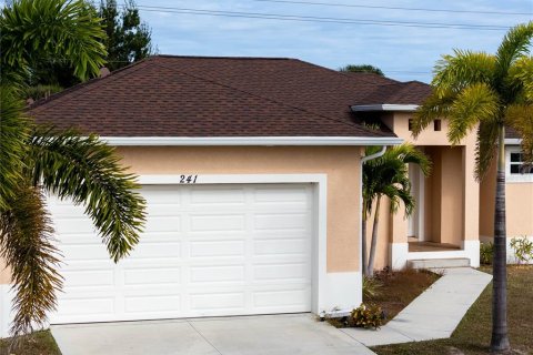 House in Rotonda, Florida 3 bedrooms, 150.04 sq.m. № 2134999 - photo 7