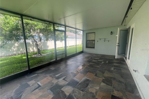 Copropriété à vendre à Riverview, Floride: 3 chambres, 119.84 m2 № 2109318 - photo 14