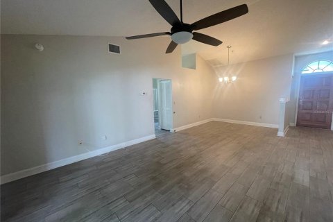 Copropriété à vendre à Riverview, Floride: 3 chambres, 119.84 m2 № 2109318 - photo 6