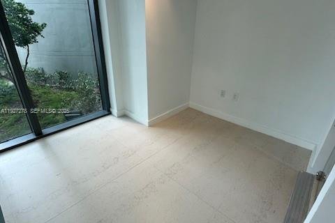 Immobilier commercial à vendre à Miami, Floride № 1986226 - photo 9