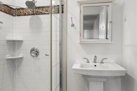 Casa en venta en Orlando, Florida, 3 dormitorios, 102.75 m2 № 1899218 - foto 14