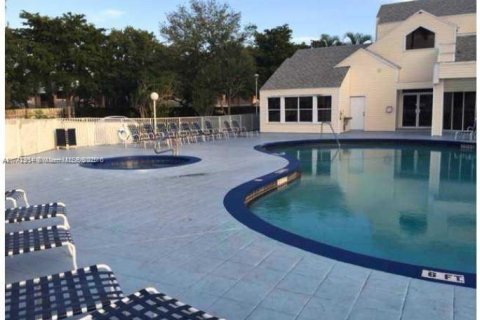 Condominio en Oakland Park, Florida, 2 dormitorios  № 1934767