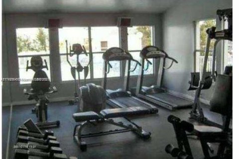 Condominio en venta en Oakland Park, Florida, 2 dormitorios, 94.76 m2 № 1934767 - foto 11