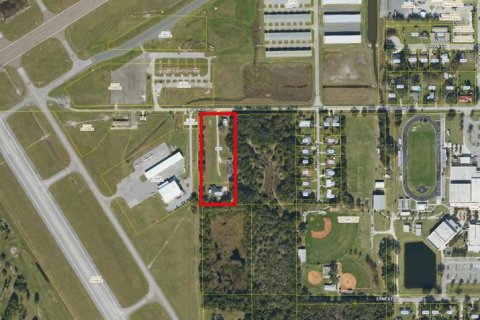 Immobilier commercial à Kissimmee, Floride 222.97 m2 № 2284392
