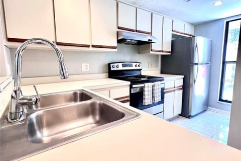 Condo in Gainesville, Florida, 3 bedrooms  № 1884117 - photo 13