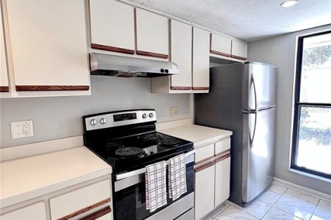 Condo in Gainesville, Florida, 3 bedrooms  № 1884117 - photo 8