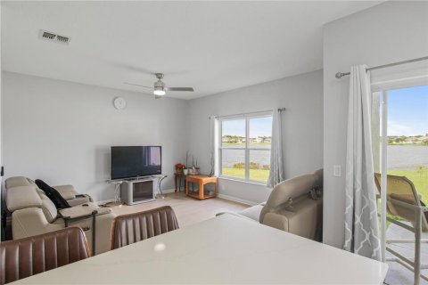 Villa ou maison à louer à Orlando, Floride: 4 chambres, 191.56 m2 № 2412703 - photo 9