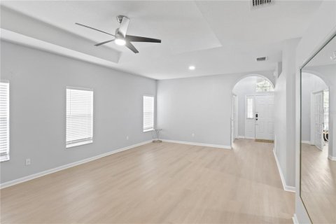 Villa ou maison à louer à Orlando, Floride: 4 chambres, 191.56 m2 № 2412703 - photo 3