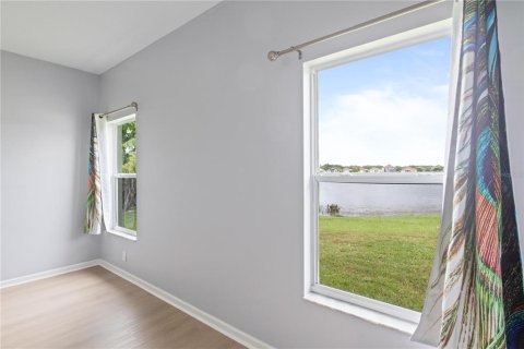 Villa ou maison à louer à Orlando, Floride: 4 chambres, 191.56 m2 № 2412703 - photo 12