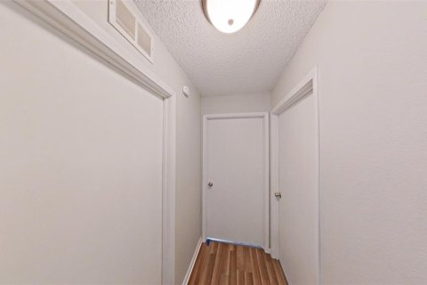 Appartement à louer à Spring Hill, Floride: 2 chambres, 85.93 m2 № 2349155 - photo 6