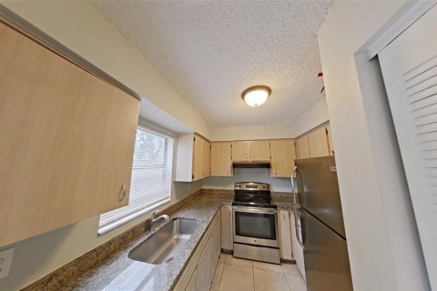 Appartement à louer à Spring Hill, Floride: 2 chambres, 85.93 m2 № 2349155 - photo 5