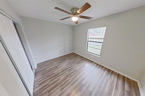 Appartement à louer à Spring Hill, Floride: 2 chambres, 85.93 m2 № 2349155 - photo 10