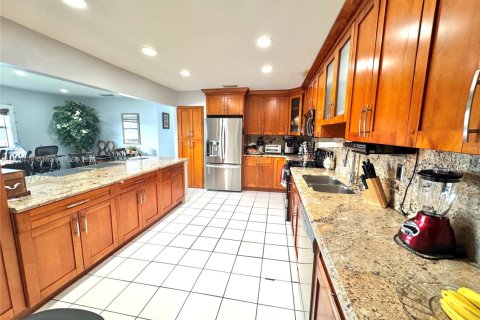 House in Miami, Florida 3 bedrooms, 159.05 sq.m. № 1802766 - photo 5