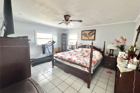 House in Miami, Florida 3 bedrooms, 159.05 sq.m. № 1802766 - photo 20