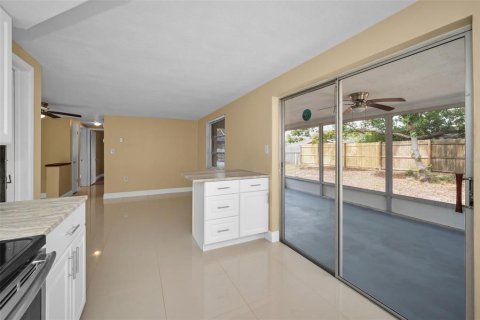 Casa en venta en Port Richey, Florida, 2 dormitorios, 78.6 m2 № 1762089 - foto 18