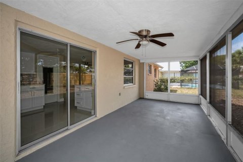 Casa en venta en Port Richey, Florida, 2 dormitorios, 78.6 m2 № 1762089 - foto 25