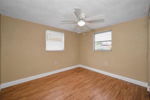 Casa en venta en Port Richey, Florida, 2 dormitorios, 78.6 m2 № 1762089 - foto 21