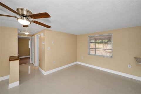 Casa en venta en Port Richey, Florida, 2 dormitorios, 78.6 m2 № 1762089 - foto 19
