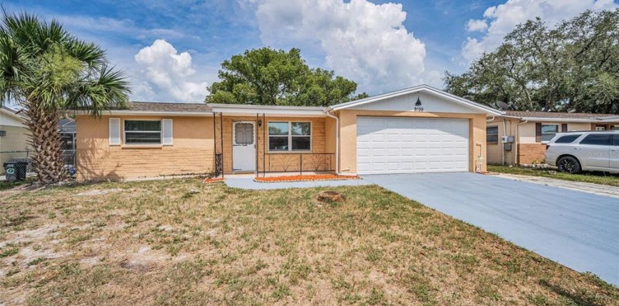 Casa en Port Richey, Florida 2 dormitorios, 78.6 m2 № 1762089