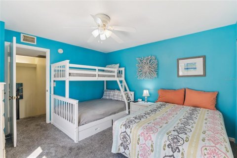 Townhouse in New Smyrna Beach, Florida 2 bedrooms, 120.59 sq.m. № 2094128 - photo 20