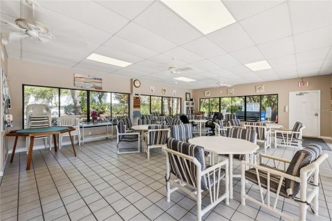 Townhouse in New Smyrna Beach, Florida 2 bedrooms, 120.59 sq.m. № 2094128 - photo 30