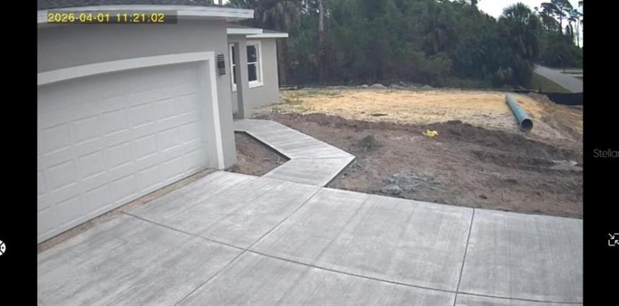 House in Port Charlotte, Florida 3 bedrooms, 130.06 sq.m. № 2165945