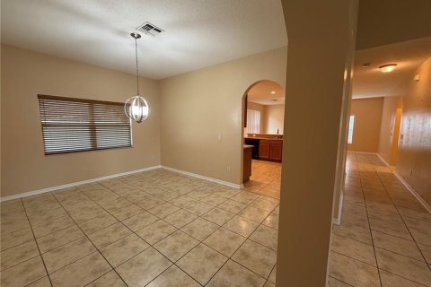 Villa ou maison à louer à Kissimmee, Floride: 5 chambres, 257.53 m2 № 2352420 - photo 9