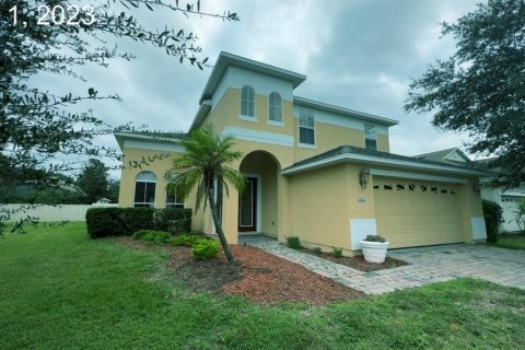Villa ou maison à Kissimmee, Floride 5 chambres, 257.53 m2 № 2352420