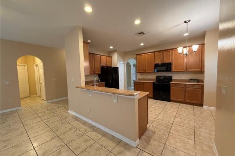 Villa ou maison à louer à Kissimmee, Floride: 5 chambres, 257.53 m2 № 2352420 - photo 12