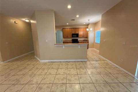 Villa ou maison à louer à Kissimmee, Floride: 5 chambres, 257.53 m2 № 2352420 - photo 15