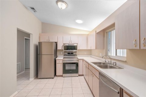 House in Summerfield, Florida 3 bedrooms, 134.71 sq.m. № 2157960 - photo 13
