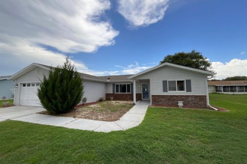 House in Summerfield, Florida 3 bedrooms, 134.71 sq.m. № 2157960 - photo 2