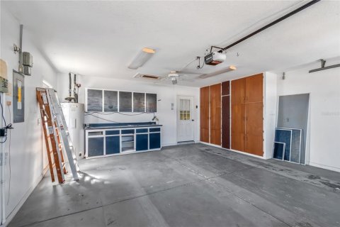 House in Summerfield, Florida 3 bedrooms, 134.71 sq.m. № 2157960 - photo 30