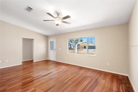 House in Summerfield, Florida 3 bedrooms, 134.71 sq.m. № 2157960 - photo 7