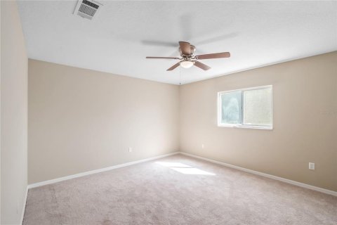 House in Summerfield, Florida 3 bedrooms, 134.71 sq.m. № 2157960 - photo 18