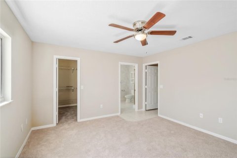 House in Summerfield, Florida 3 bedrooms, 134.71 sq.m. № 2157960 - photo 20
