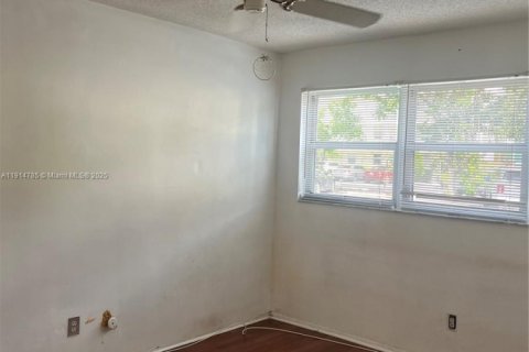 Купить кондоминиум в Форт-Лодердейл, Флорида 2 спальни, 81.29м2, № 1970154 - фото 8