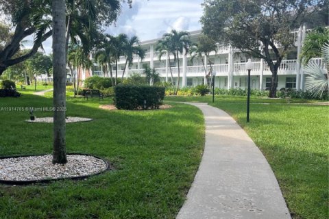 Купить кондоминиум в Форт-Лодердейл, Флорида 2 спальни, 81.29м2, № 1970154 - фото 9